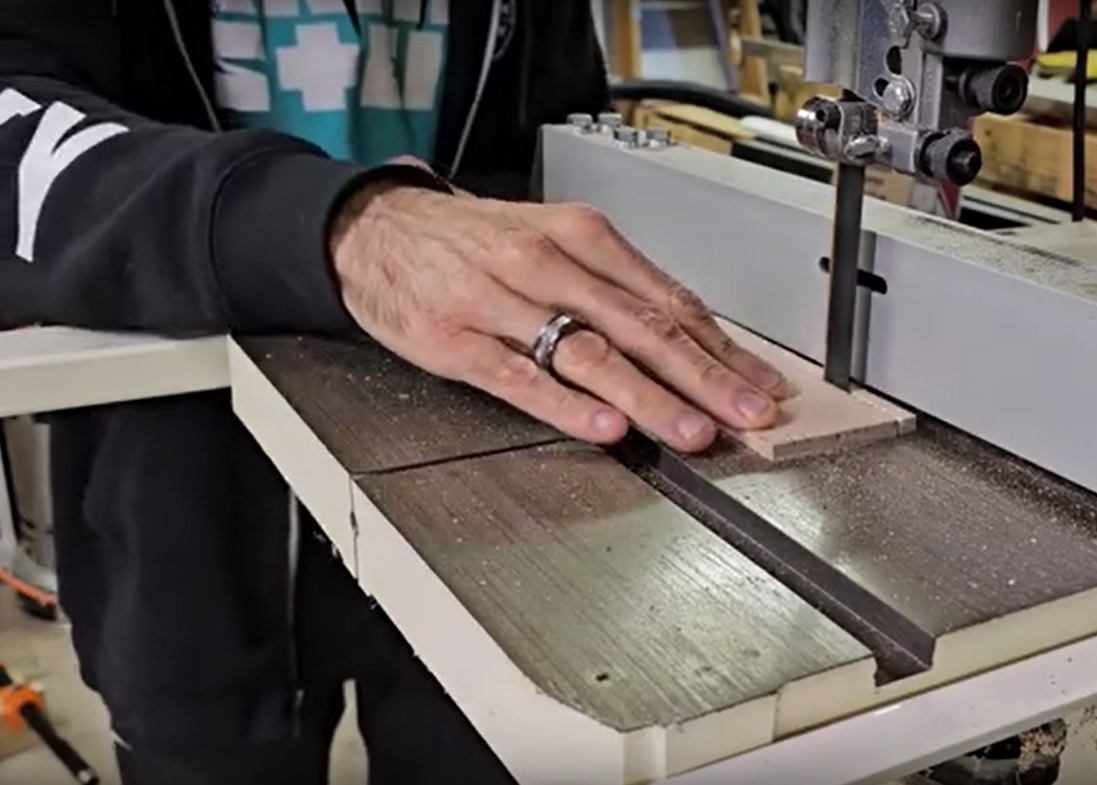 Cutting on bandsaw