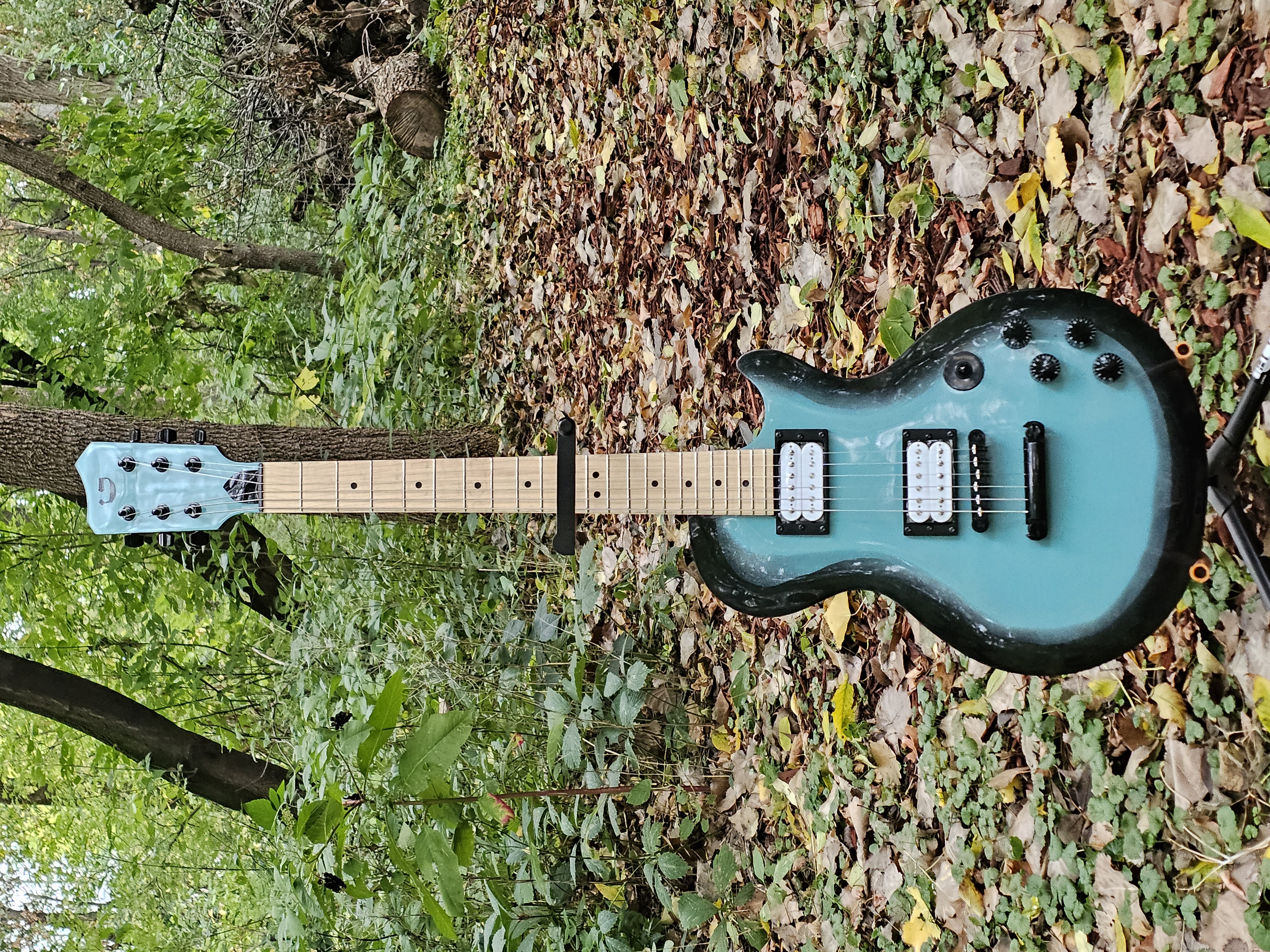 LP0001 Guitar Full